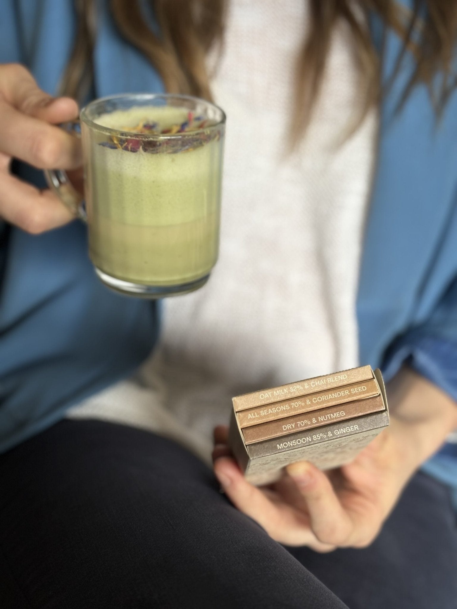 Sweet & Spiced Gift Set - Bodhi Drinks Matcha Vanilla - Cadeau, geschenkidee, gift idea, mothersday, easter, pasen, kerstmis, Christmas, birthday, verjaardag , healthy, chocolate with chai, chai, golden chai and matcha vanilla , latte , real spices